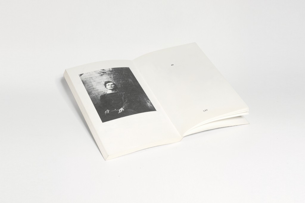Ira Lombardía. Semiotic Books for Tumblr Readers, 2015