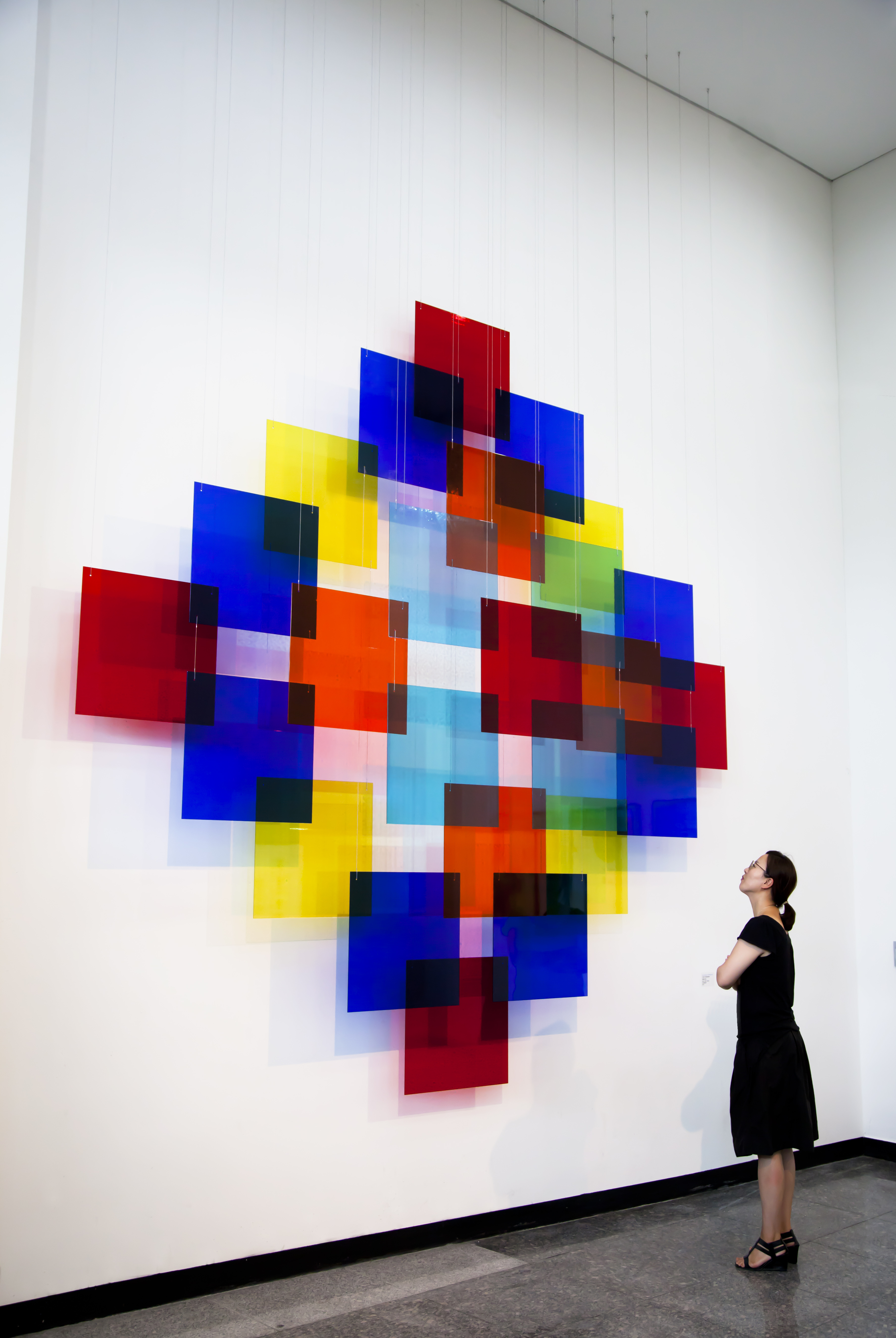 David Magán. Composición Cúbica en la exposición Hola! Spain en el Seongnam Arts Center (Corea del Sur), en 2013