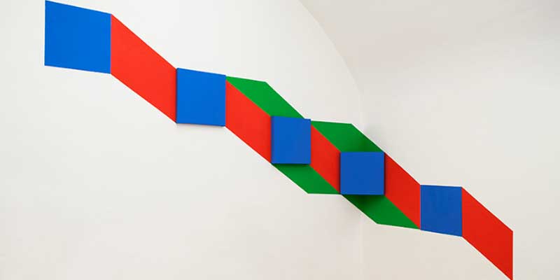 Mar Vicente. CUADRADO AZUL II, 2015 Instalación en Galéria Umelcov Spiska