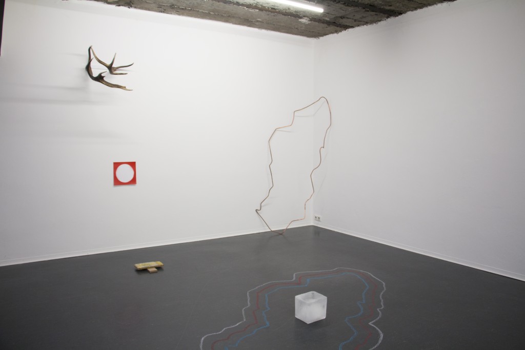 Miriam Isasi. El vacío, es un vaso lleno, 2016. Lago Toplitzsee (Austria)