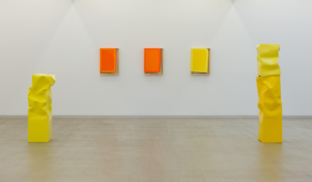 Ángela de la Cruz. Mudanza, 2015. Galería CarrerasMugica