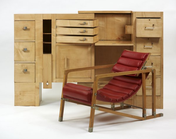 Eileen Gray. Cabinet, 1926