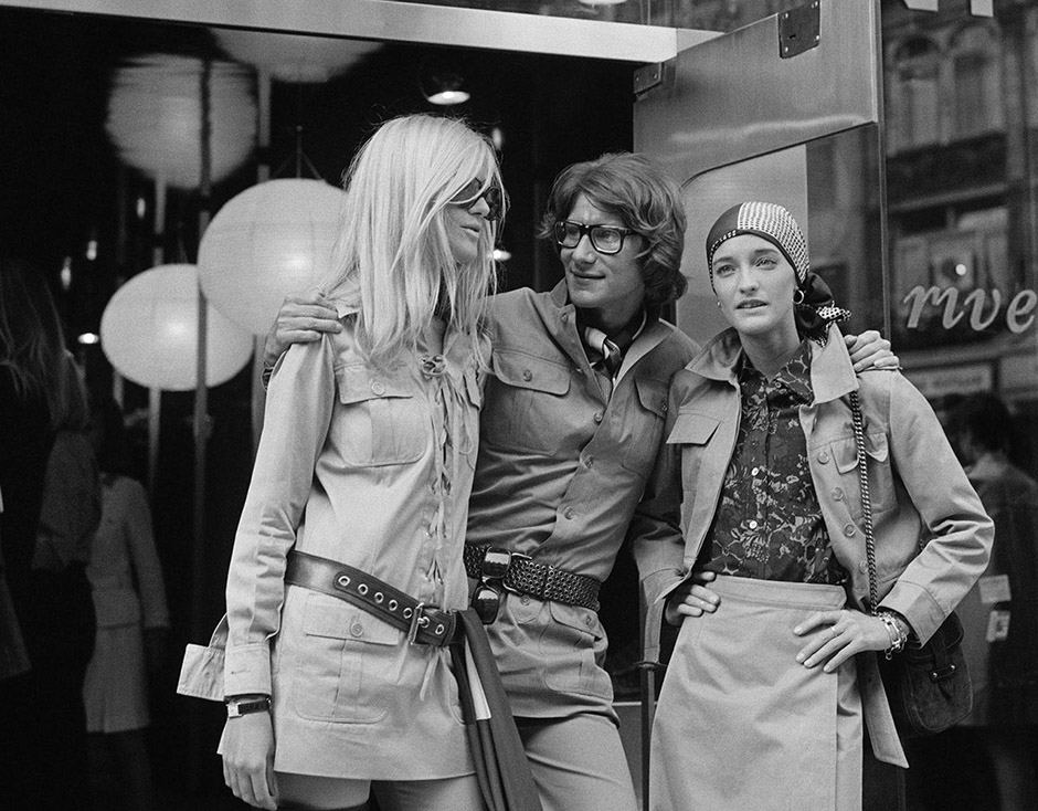Saint Laurent, Betty Catroux y Loulou de la Falaise con sus saharianas