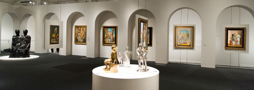 Vista de la exposición "El mundo de Giorgio de Chirico. Sueño o realidad" en CaixaForum Barcelona