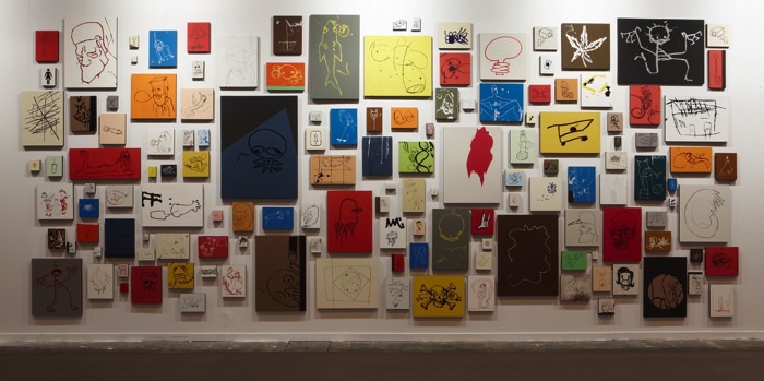 Rivane Neuenschwander. Detrás de la puerta, 2007
