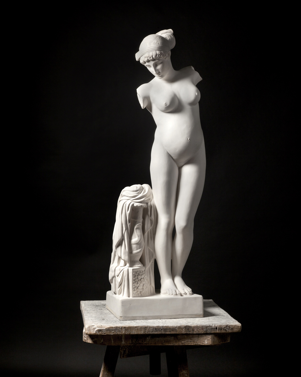 'Mateo Maté. Canon’ “Venus del Esquilino (embarazada)”, 2016. Foto: Paco Gómez І NOPHOTO