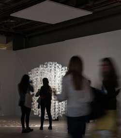 "Sphere blanche", de Julio Le Parc en ARCO 2017. Obra de la galería Nara Roesler.