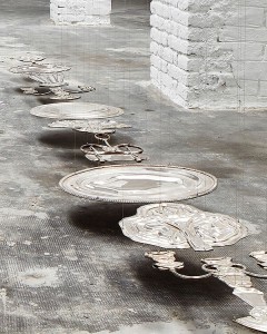 Cornelia Parker. Endless Column IV. Galería Carles Taché