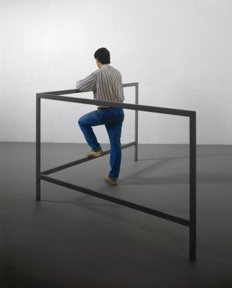 Pistoletto. The Minus Objects. Struttura per parlare in piedi, 1965-1966