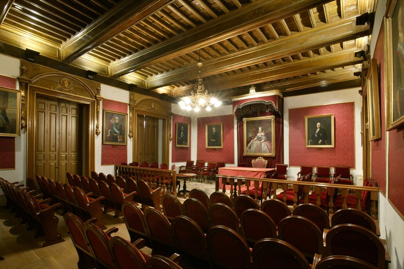 Casa de los Lujanes (Academia de Ciencias Morales y Políticas)