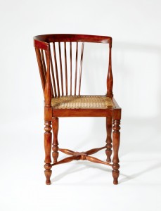 Adolf Loos. Silla de rincón, hacia 1900. Colección Hummel, Viena. FOTO: Gisela Erlacher
