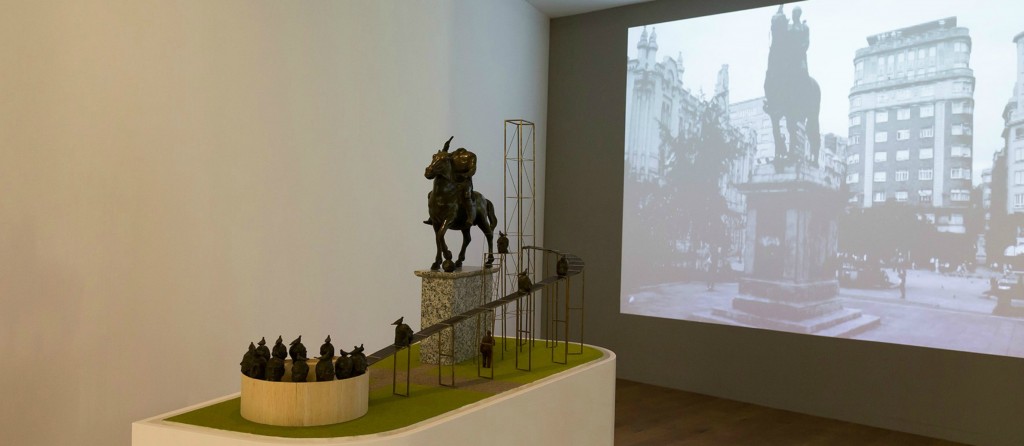 "Carlos Garaicoa. Y Jesús dijo a Lázaro... (Proyecto para plaza pública), 2003. VEGAP, Santiago de Compostela, 2018
