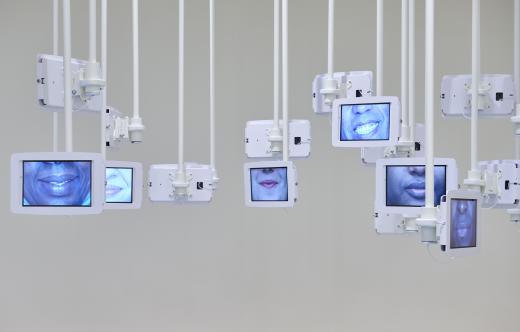 Esther Ferrer. Las risas del mundo, 1999-2018. Fotografía: Erika Ede