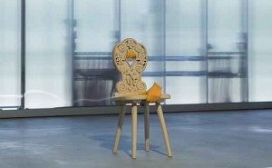 Urs Fischer: Small Axe, Garage Museum of Contemporary Art, Moscow, 2016. Foto: Olga Alekseenko. Cortesía de Garage Museum of Contemporary Art