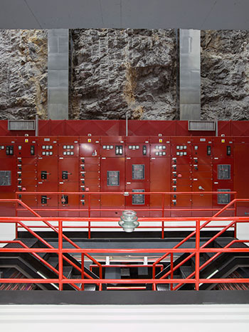 Joaquín Vaquero Palacios. Integración artística en la Central hidroeléctrica de Tanes (Asturias), 1980. Foto: Luis Asín