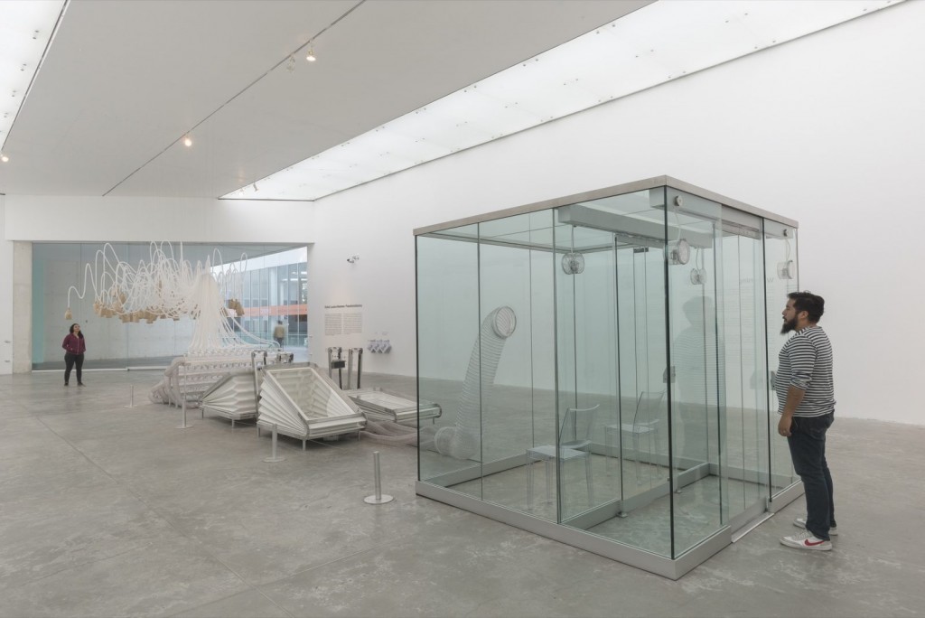 Rafael Lozano-Hemmer. Vicious Circular Breathing, 2013