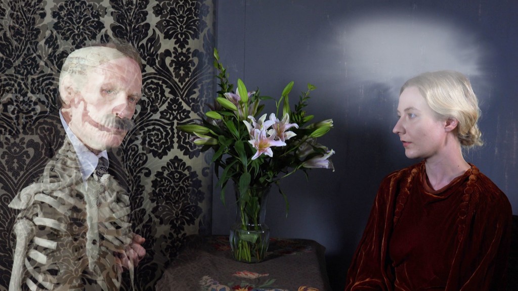 Tony Oursler. Fotograma de Imponderable, 2015–2016. © 2016 Tony Oursler