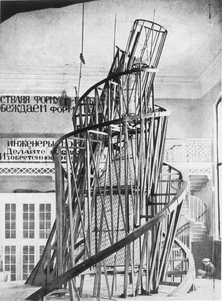 Modelo de Monumento a la III Internacional construido bajo la dirección de Tatlin, 1920. CNAC-MNAM-Grand Palais