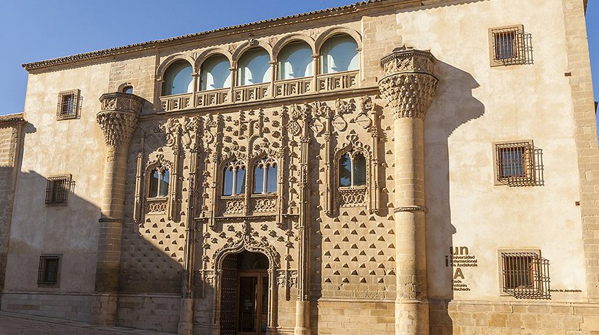 Fachada del Palacio de Jabalquinto