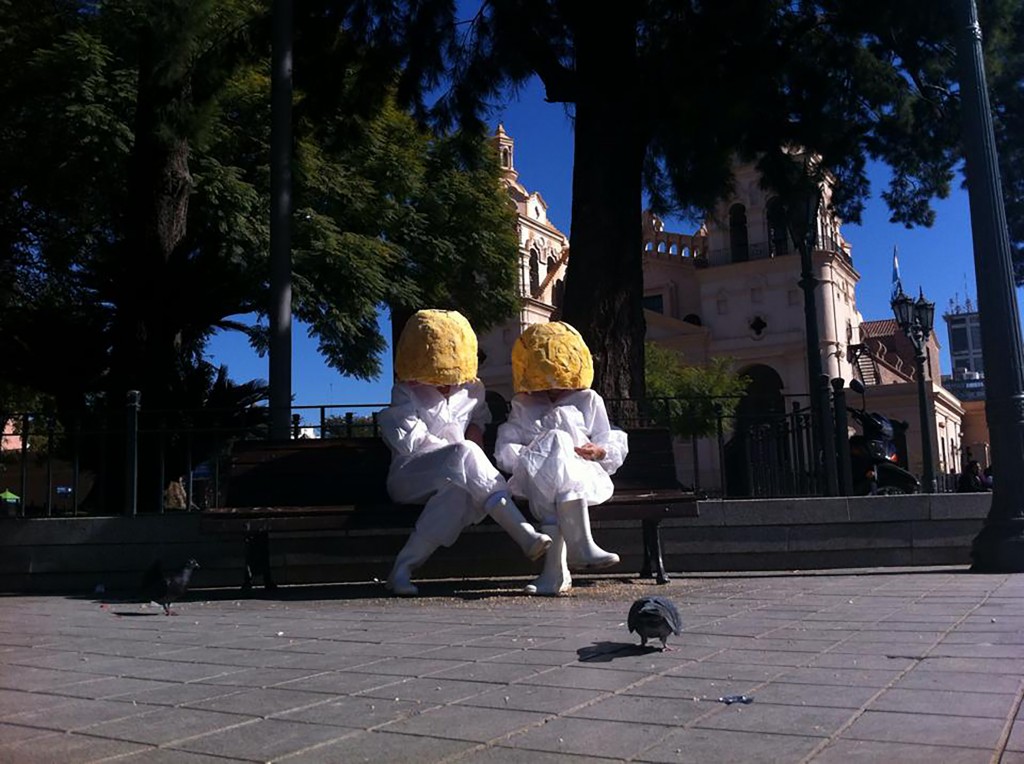 Rosana Antolí. No ha lugar. Performance en Córdoba, Argentina, 2014