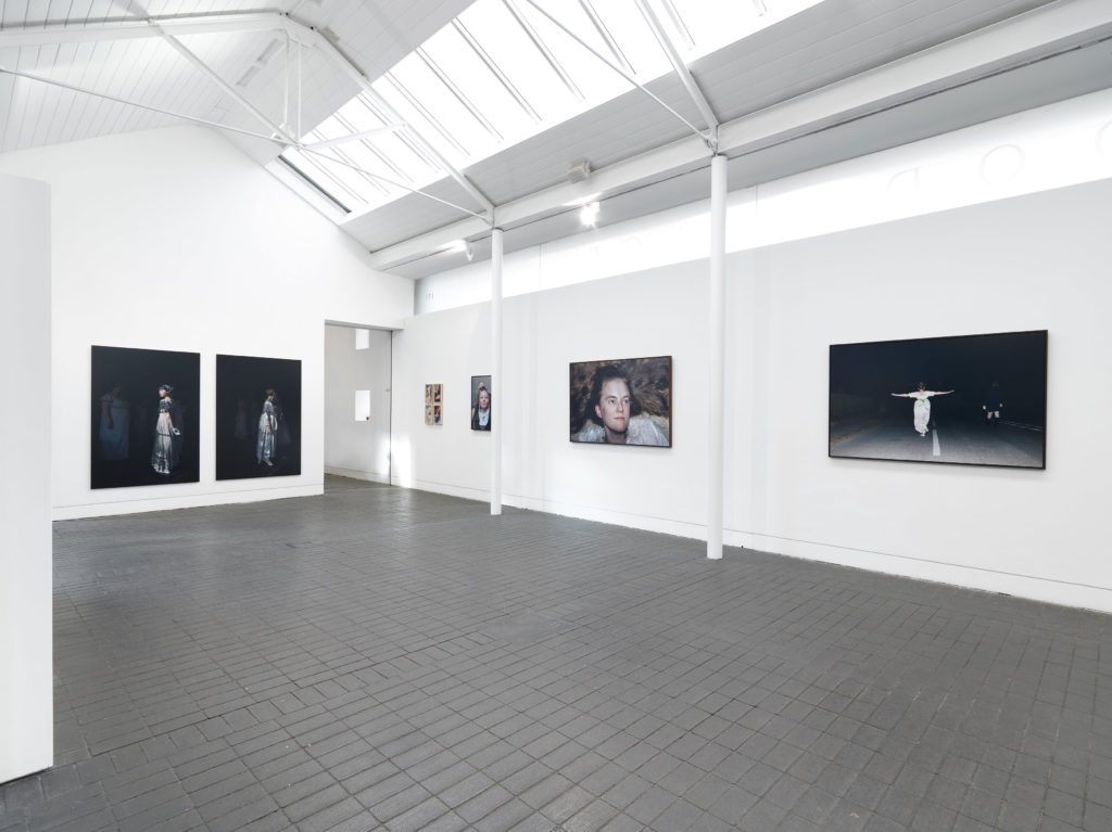 Alejandra Carles-Tolrá. Where we belong. Jerwood Gallery Space, Londres
