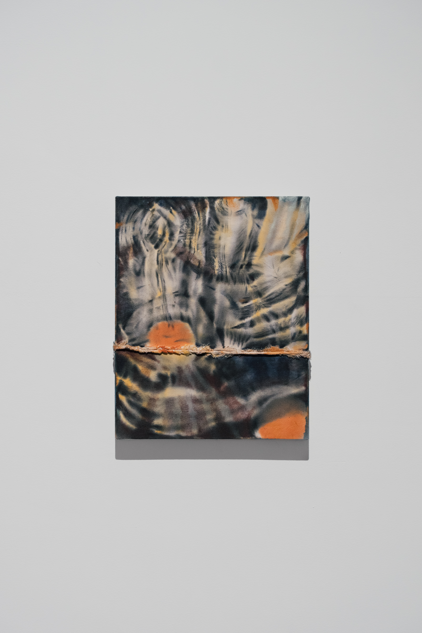 Carmen Ceniga. Rise and fall of light and shadow, 2025