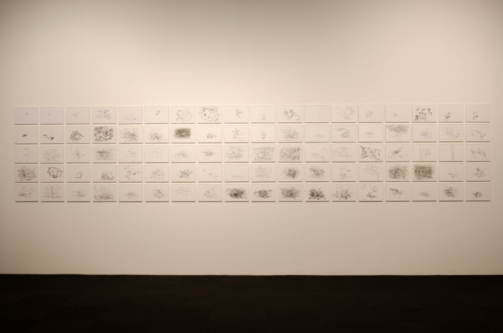 Damià Vives Infante. Cartografies de paisatges interurbans I en la exposición "Salirse de la línea". en Bòlit. Centre d'Art Contemporani, 2017