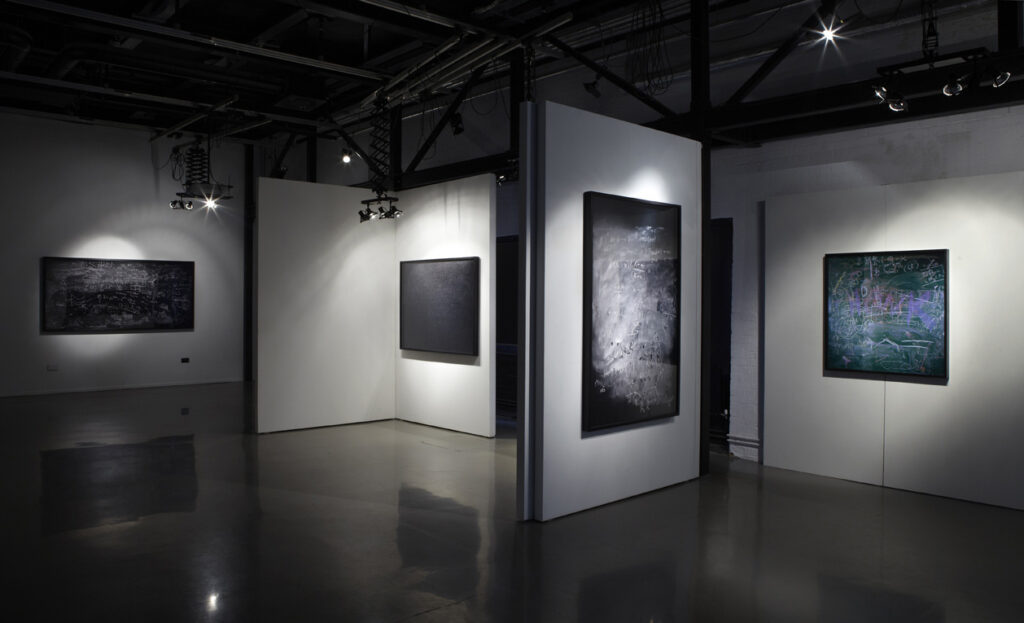 Alejandro Guijarro. Momentum. Tristan Hoare Gallery, 2012 