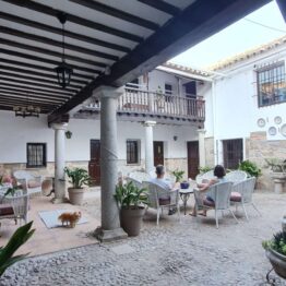 ENTRE PATIOS