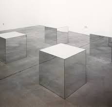 Obras de arte minimalistas. Robert Morris. Undata-captiond (Mirrored cubes), 1965