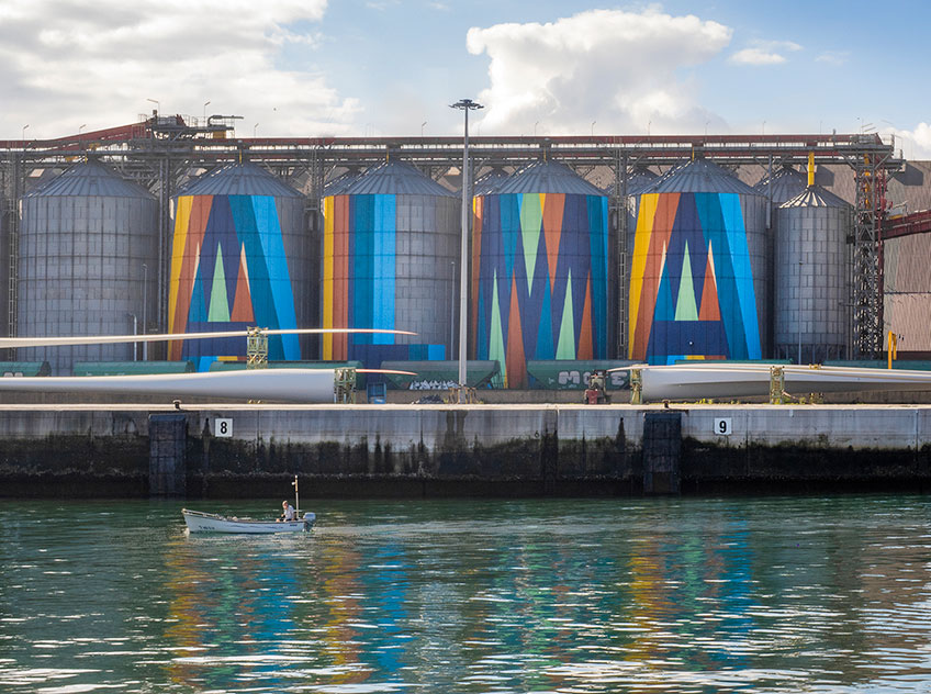 ALMA. Cantabria Labs, en colaboración con Boa Mistura y Tiempo de Arte, ha llevado a cabo en Santander un proyecto que busca fusionar arte y cultura con bienestar social, promoviendo la transformación comunitaria a través del arte.