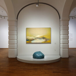 Leiko Ikemura, fundida en el paisaje