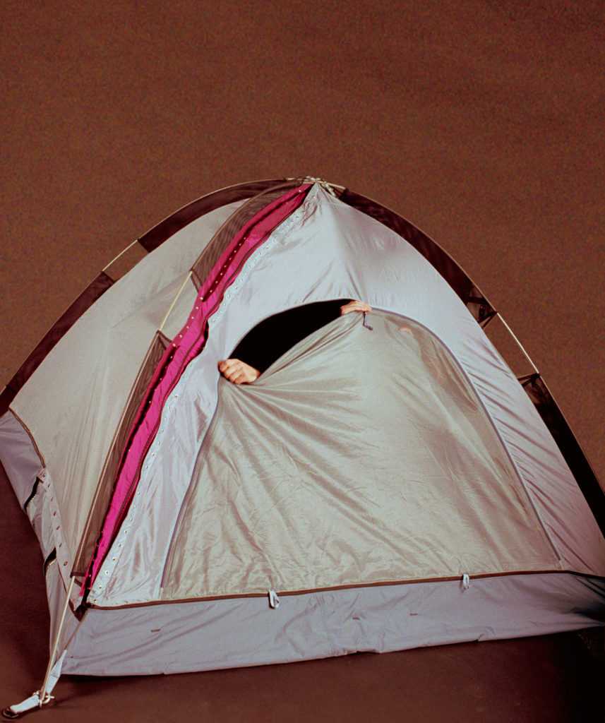 Alicia Framis. One Night Tent