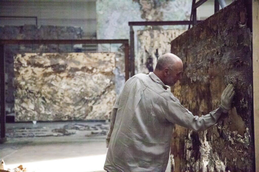 Anselm Kiefer en su estudio en 2016. Fotografía: Waltraud Forelli