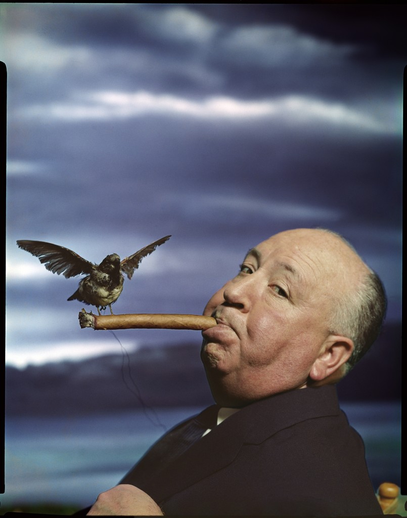 Philippe Halsman, Retrato de Alfred Hitchcock para la promoción de la película The Birds. 1962. Musée de l’Elysée © 2016 Philippe Halsman Archive / Magnum Photos