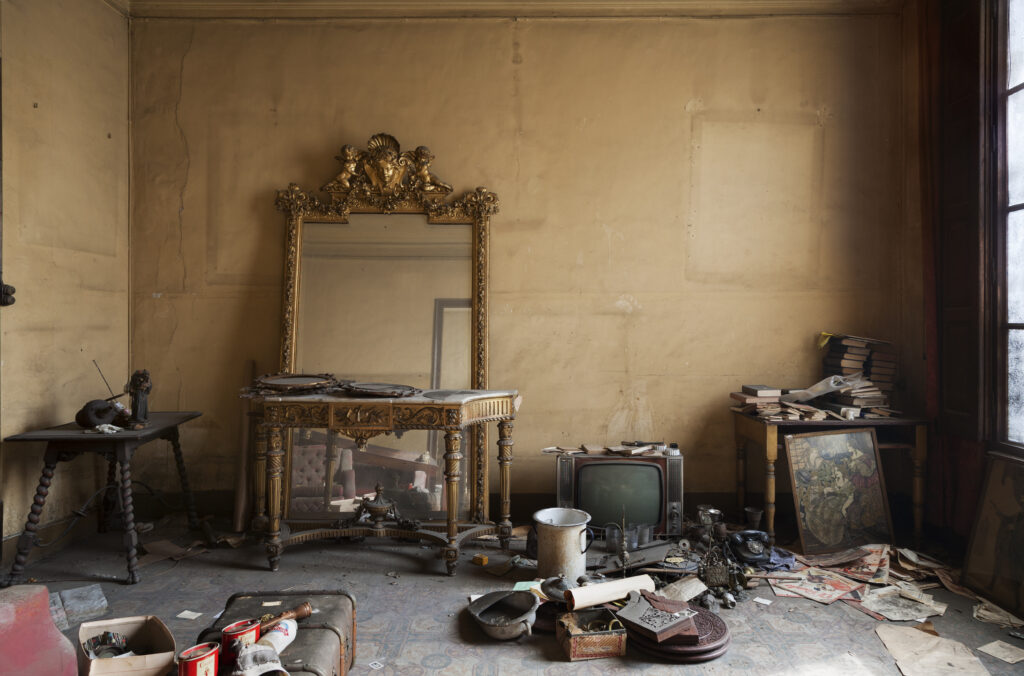 Jordi Baron Rubí. Rambla 102. S erie: Domus Barcino (3), 2006. Cortesía de la artista