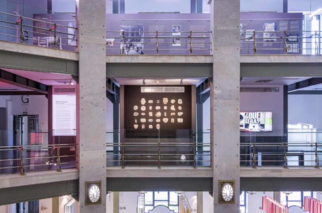 Miluca Sanz. Estratos. La inmortalidad de lo efímero. CentroCentro