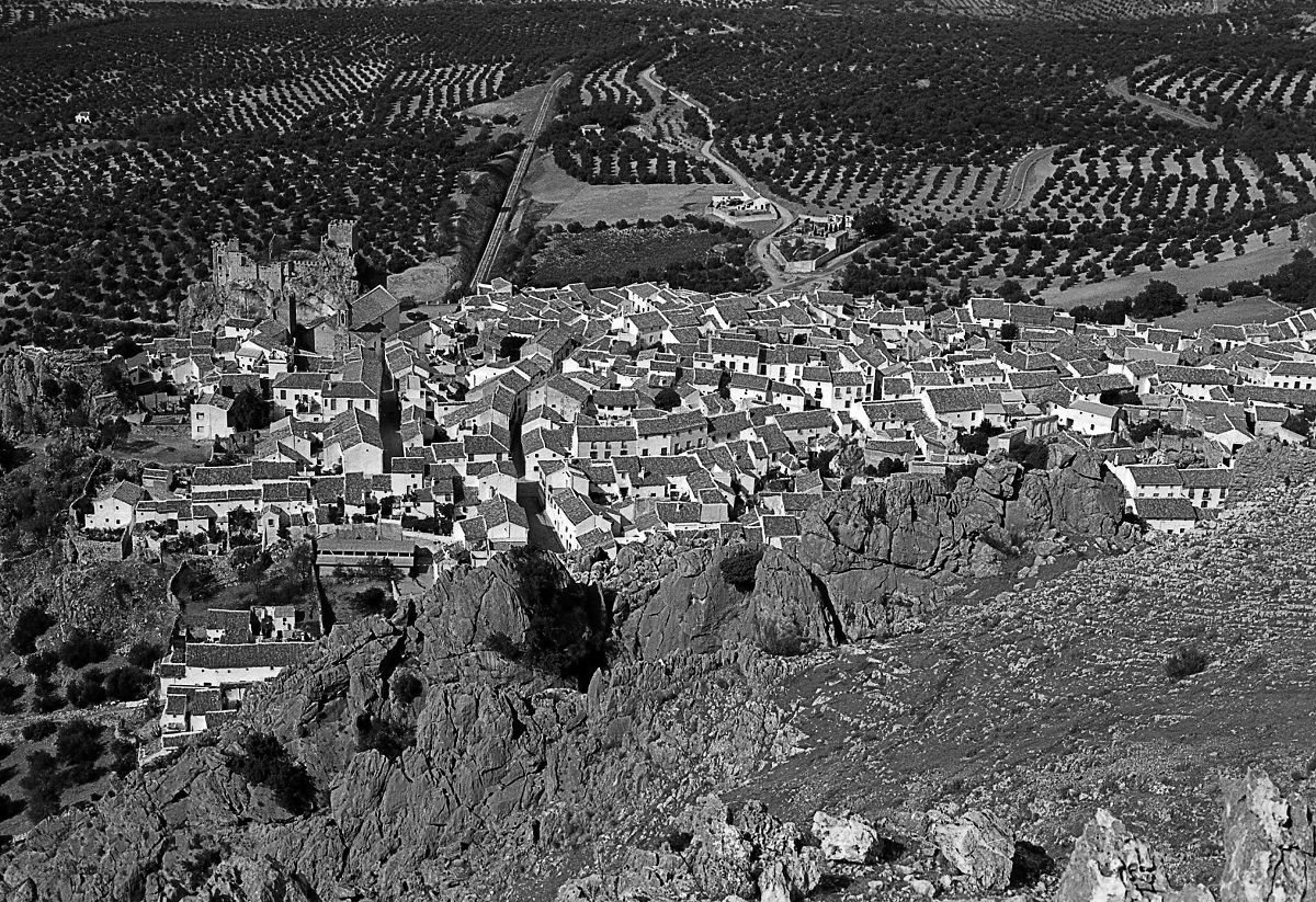 Vista de Zuheros. Archivo de la Diputación Provincial de Córdoba