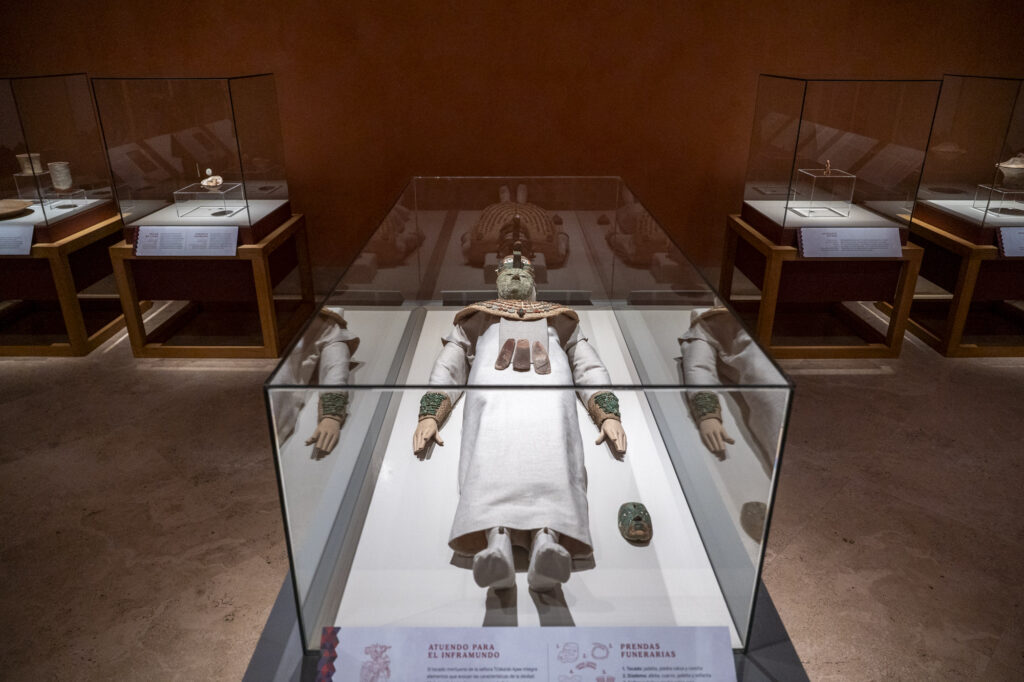 La mitad del mundo. La mujer en el México indígena. Museo Nacional Thyssen-Bornemisza