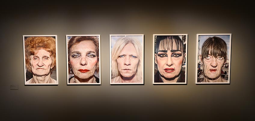 Bruce Gilden. Sin título, de la serie "Portraits", 2014. Foto tomada con Leica digital.Exposición Espacio Fundación Telefónica