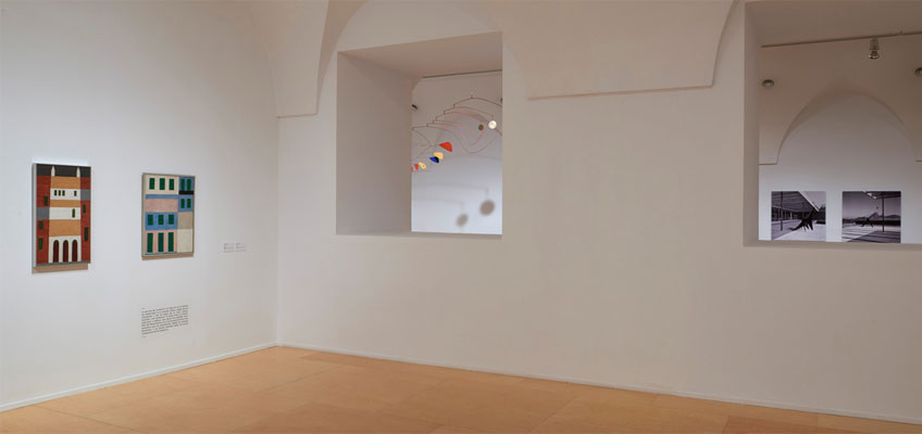 Vista de sala de la exposición "Mario Pedrosa. De la naturaleza afectiva de la forma"