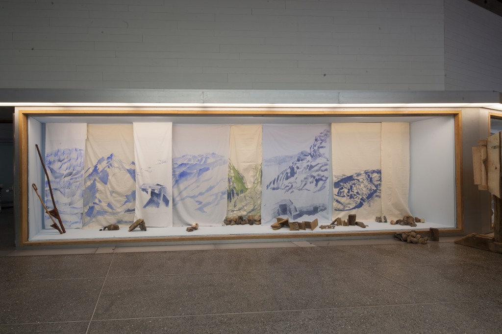 Vista de la exposición de Susana Velasco "A partir de fragmentos dispersos" en el MUSAC