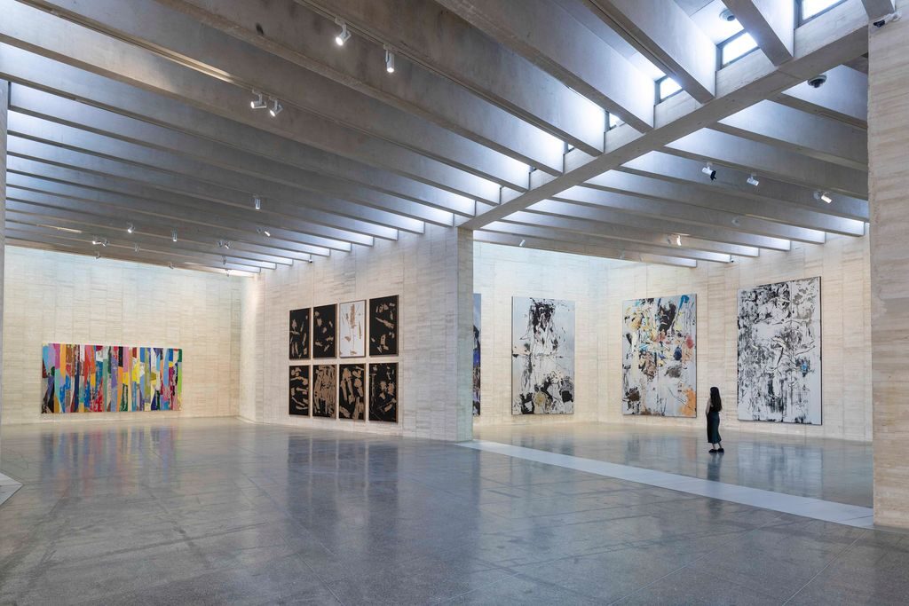 Secundino Hernández, Estación total. Vista de la exposición en MUSAC. © Secundino Hernández. VEGAP, León, 2025