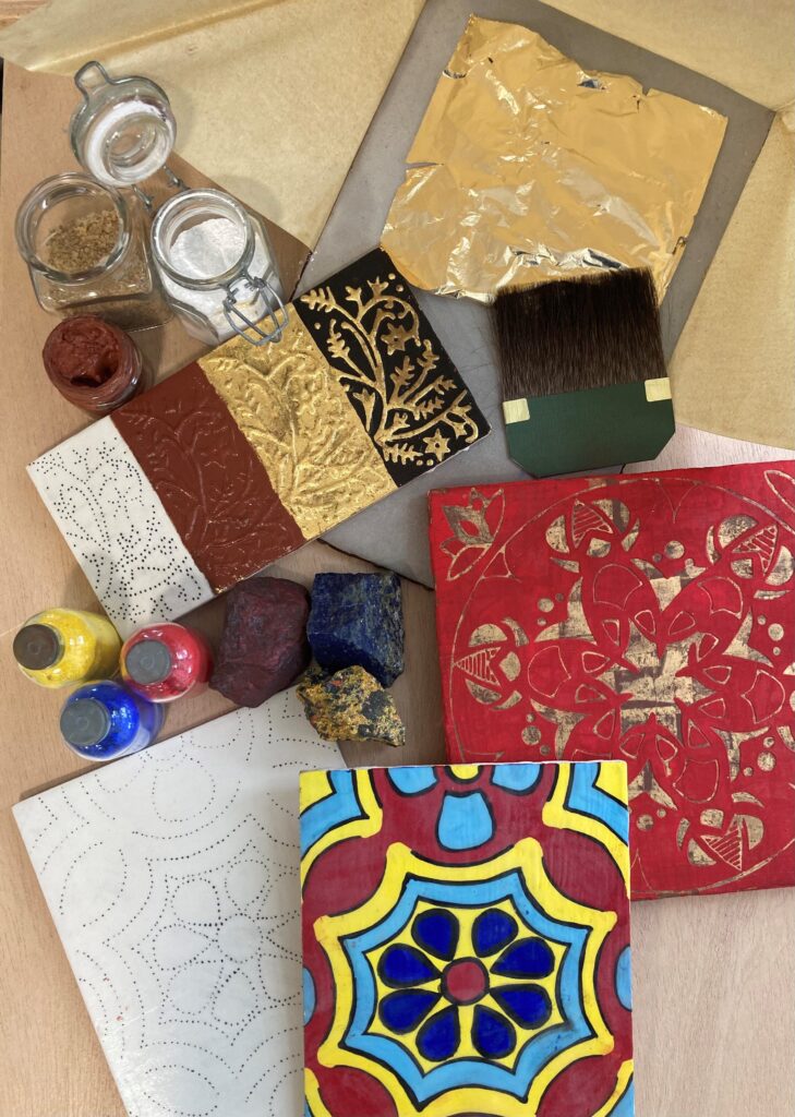 Temple, madera y pan de oro. El arte de pintar en la época del gótico. Taller para familias en el Museu Nacional d´Art de Catalunya