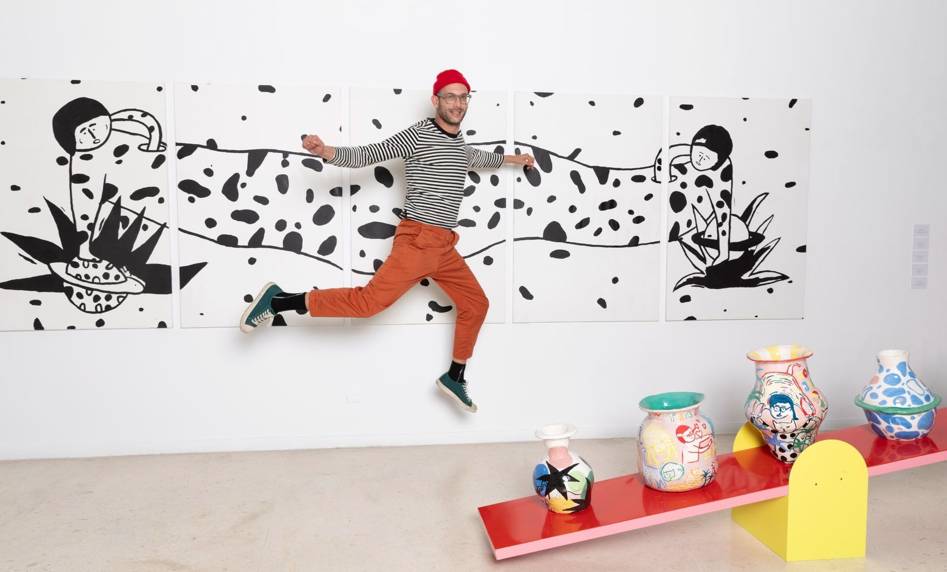 Hacer un jarrón, llenarlo de flores. Taller de cerámica con Pablo Little. Museo Picasso Málaga