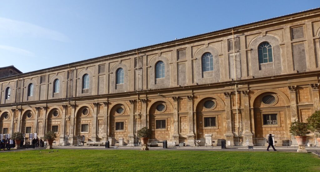 Bramante y otros artistas. Patio del Belvedere, Vaticano