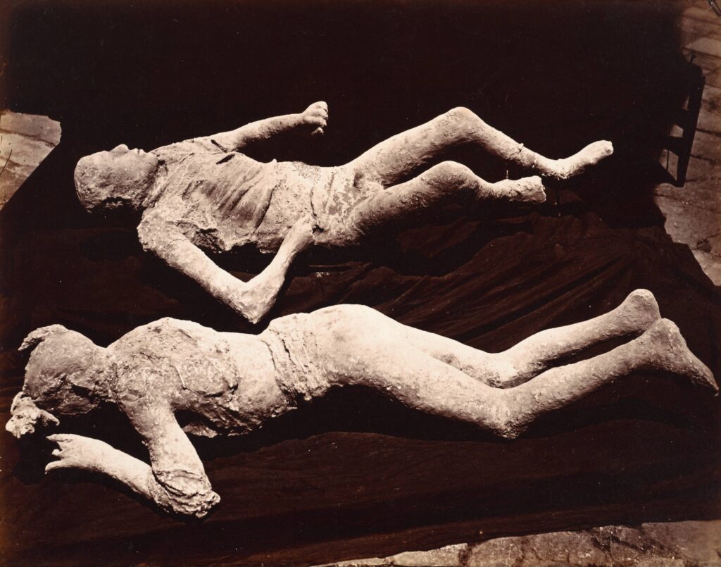Giorgio Sommer. Figuras en Pompeya, década de 1870. SF MoMA