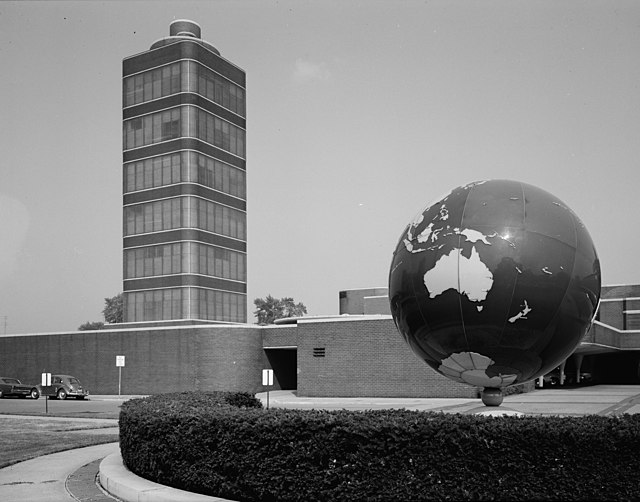 Frank Lloyd Wright. Sede de la Johnson Wax, 1936-1939
