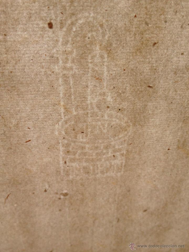 Filigrana en papel antiguo