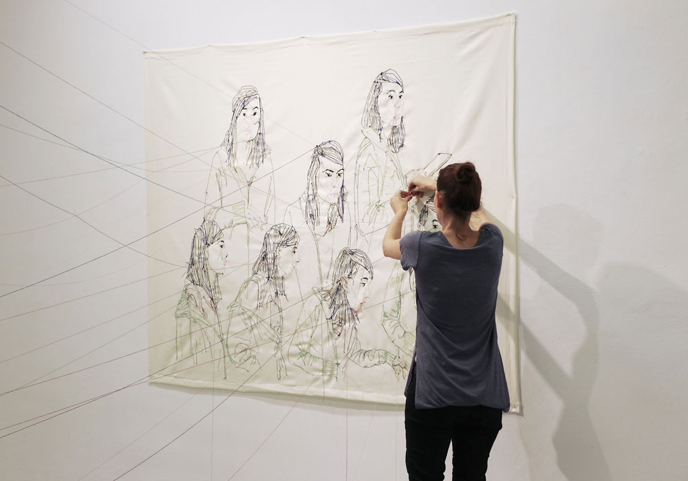 Adassa Santana. Instalación Specto. Red de Retratos, 2016. Sala de arte contemporáneo. Gobierno de Canarias. Fotografía: Daida Suárez